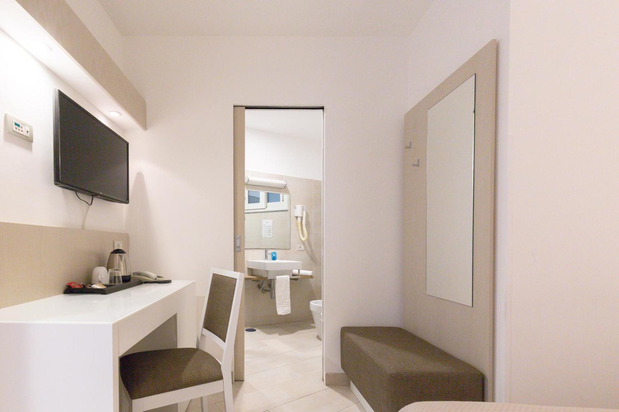 Hotel Giosue' A Mare Sorrento Мета Экстерьер фото