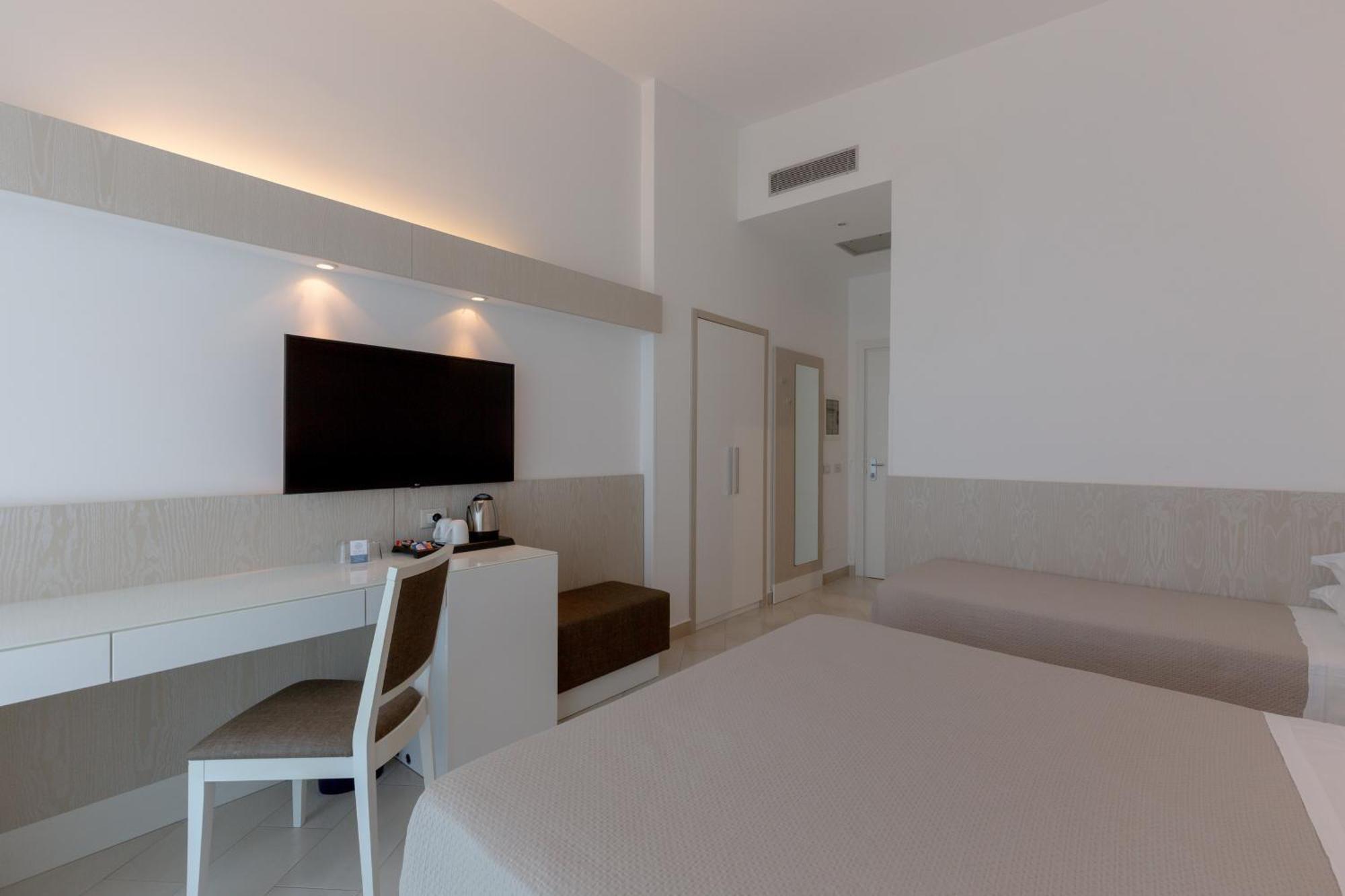 Hotel Giosue' A Mare Sorrento Мета Экстерьер фото