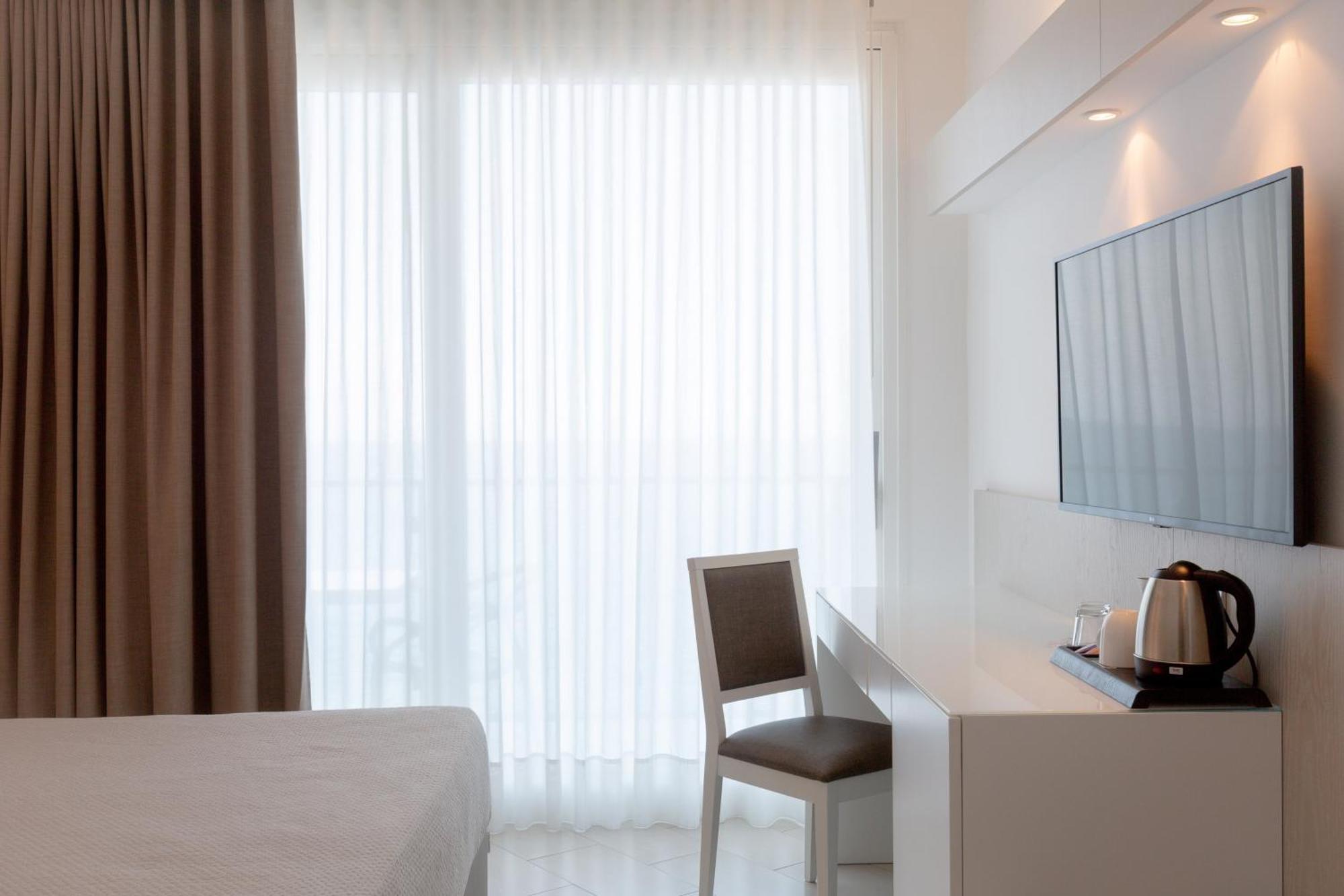 Hotel Giosue' A Mare Sorrento Мета Экстерьер фото